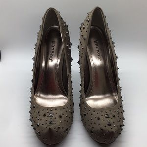 Bamboo Brown Heels with Stud Accents